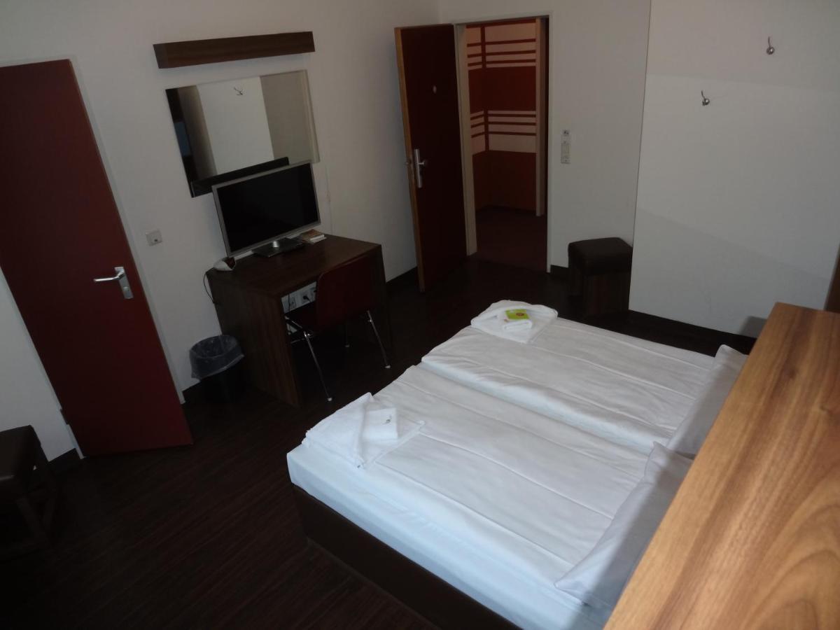 Hotel 103 Берлін Екстер'єр фото